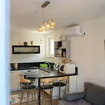 Mira Apartamento *