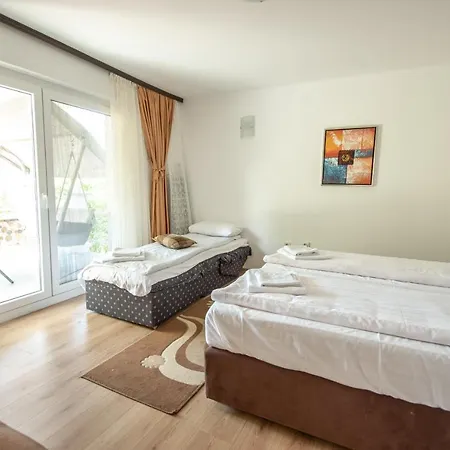 Apartment Mira