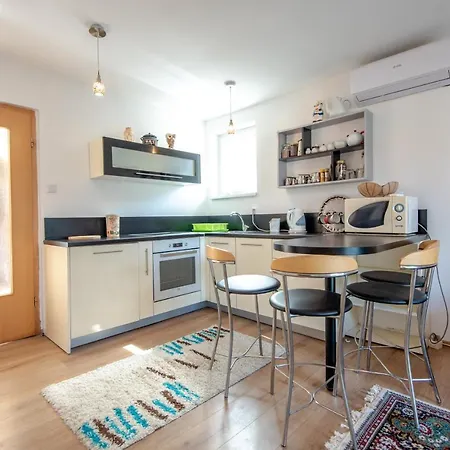 Mira Apartment Sarajevo Comfortable Stay & Free Parking Sarajevo