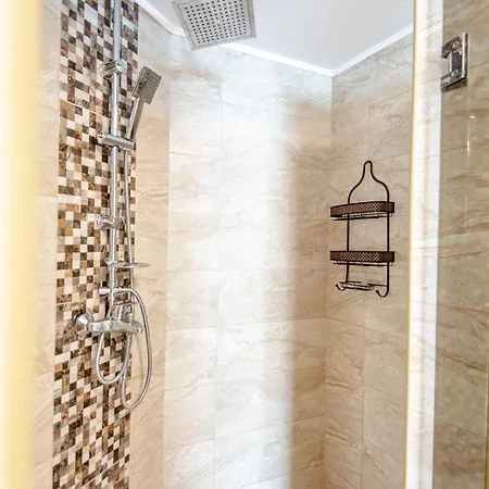 Mira Apartament *